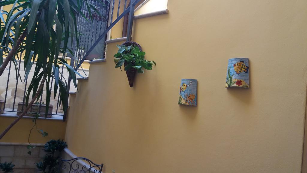 Mishalay Apartment Syracuse Bagian luar foto
