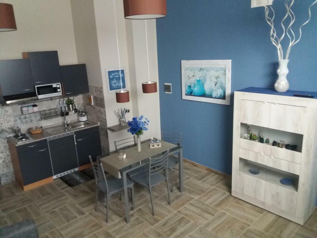 Mishalay Apartment Syracuse Bagian luar foto